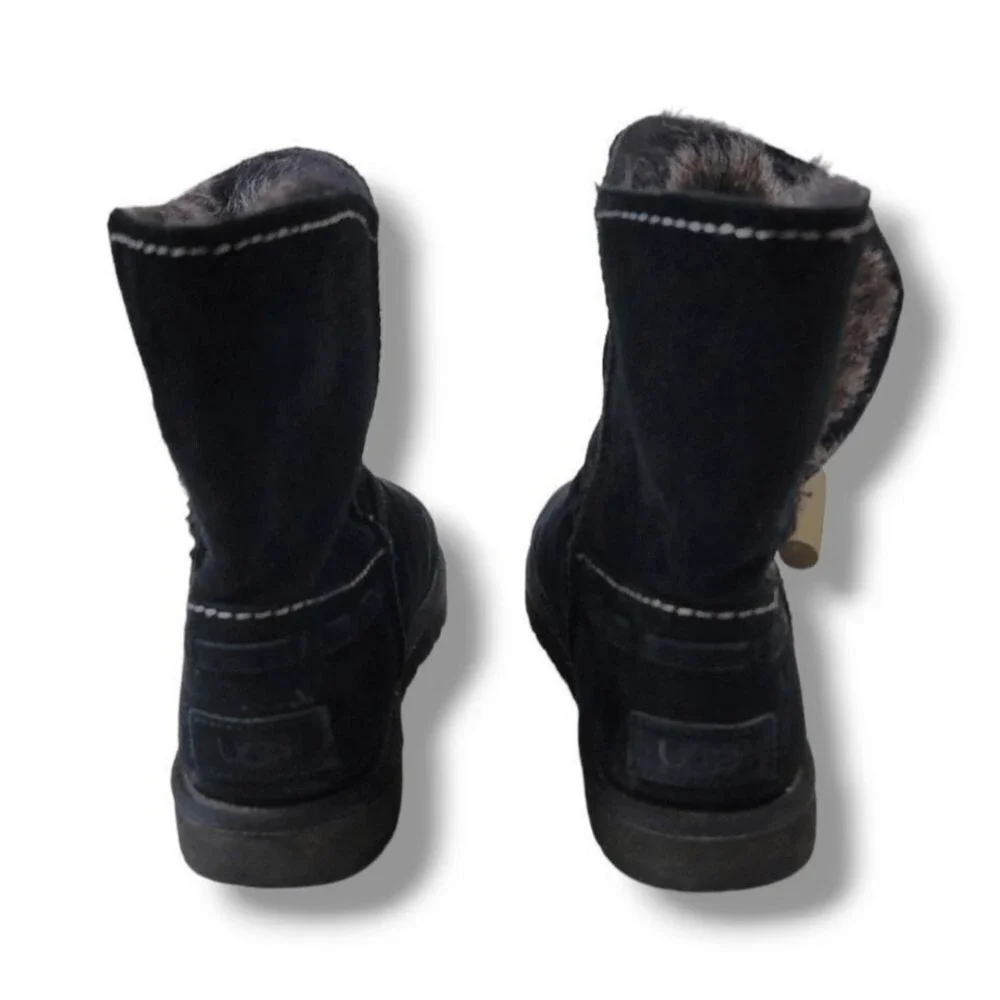 UGG Womens Meadow Short Suede Fur Lined Boots in Black Size 7